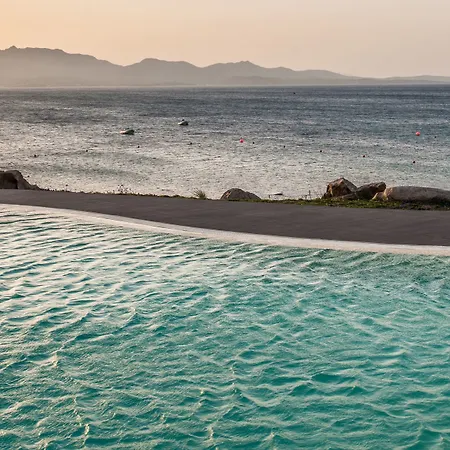 Cala Cuncheddi - Vretreats Hotel Olbia